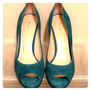 Enzo Angiolini Turquoise Blue Suede Peep Toe Pump